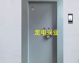 海南某槍彈庫5級防盜門  A級金庫門  加厚防爆門，配人臉指紋門禁系統(tǒng)，達(dá)到一級防盜要求。